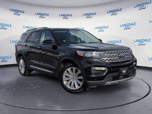 Used 2022 Ford Explorer Limited w/ Equipment Group 301A RWD image 2
