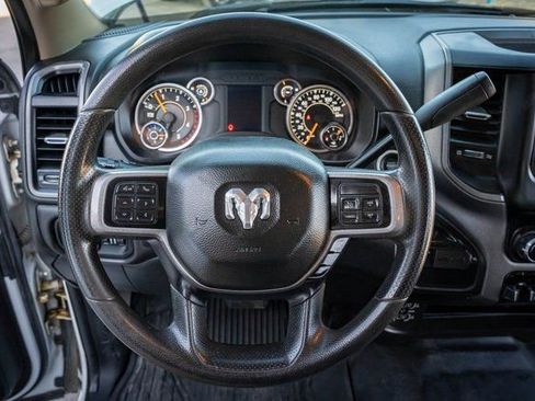 Used 2020 RAM 5500 Tradesman w/ Chrome Appearance Group image 17