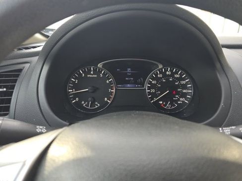 Used 2018 Nissan Altima 2.5 S w/ S Convenience Package image 12