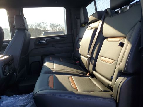 New 2025 GMC Sierra 2500 AT4 w/ AT4 Premium Plus Package image 27