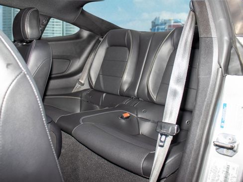 Used 2019 Ford Mustang Premium w/ Ecoboost Performance Package image 7