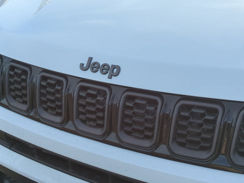 New 2026 Jeep Compass Latitude image 23