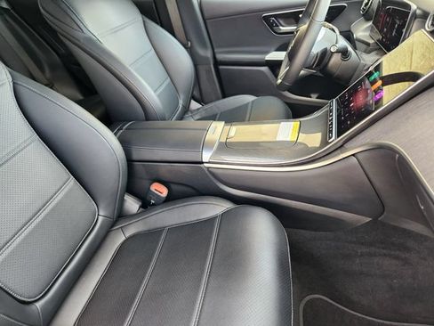 Used 2026 Mercedes-Benz GLC 300 4MATIC image 13