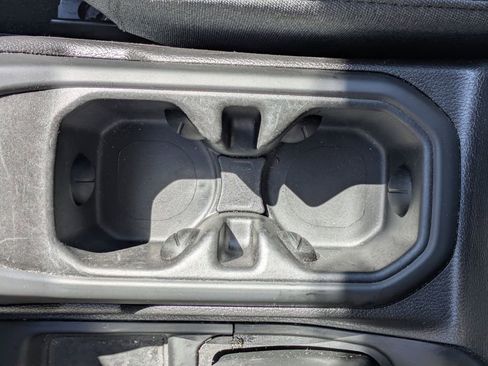 Used 2025 Jeep Wrangler Unlimited Rubicon w/ Convenience Group image 18