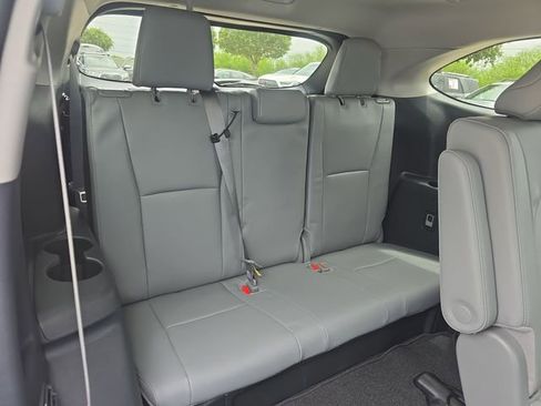 New 2026 Toyota Highlander Limited AWD/4WD image 12