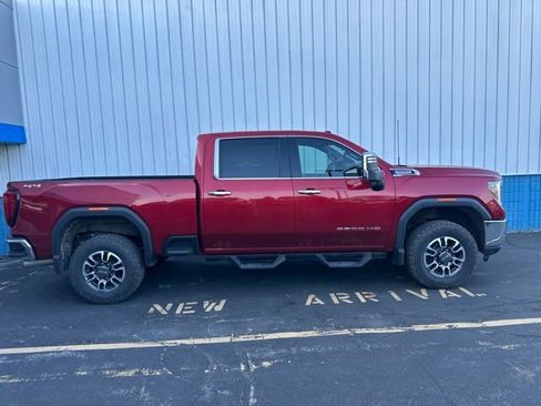 Used 2021 GMC Sierra 3500 SLT w/ SLT Preferred Package AWD/4WD image 2