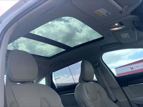 Used 2022 Volvo S90 B6 Inscription w/ Advanced Package image 31