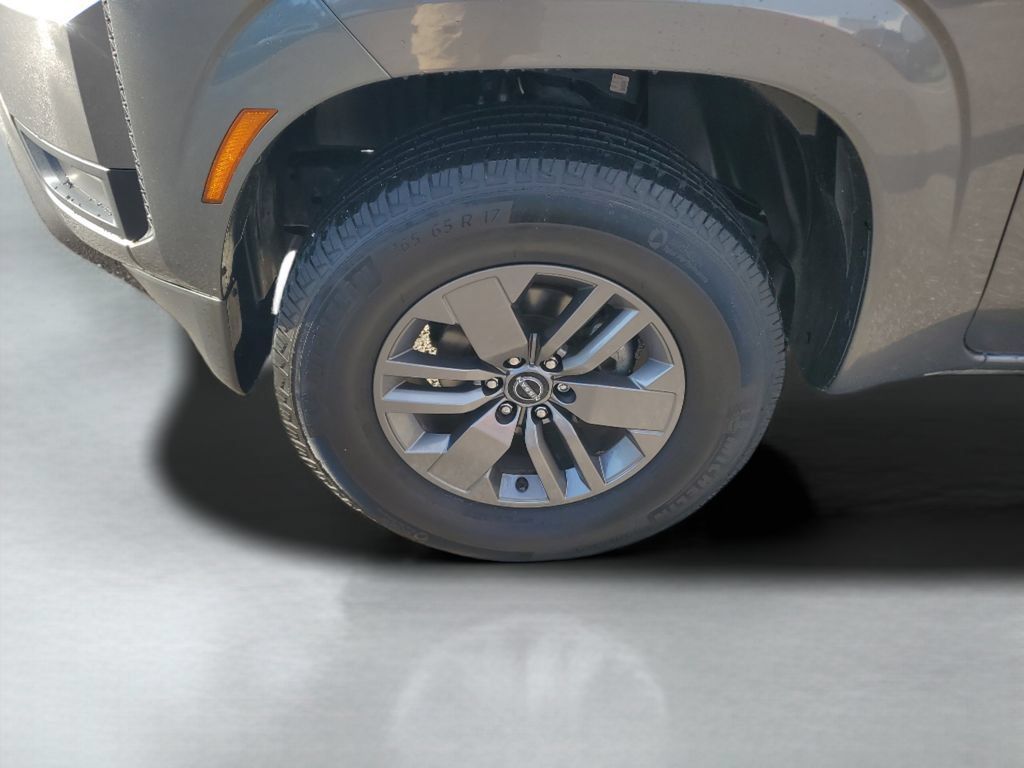 Certified 2025 Nissan Frontier SV RWD image 23