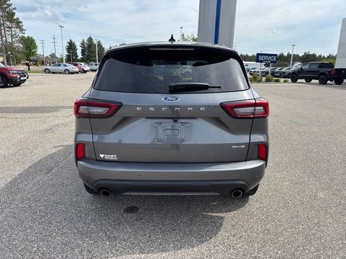 Used 2024 Ford Escape ST-Line w/ Tech Pack #1 AWD/4WD image 4