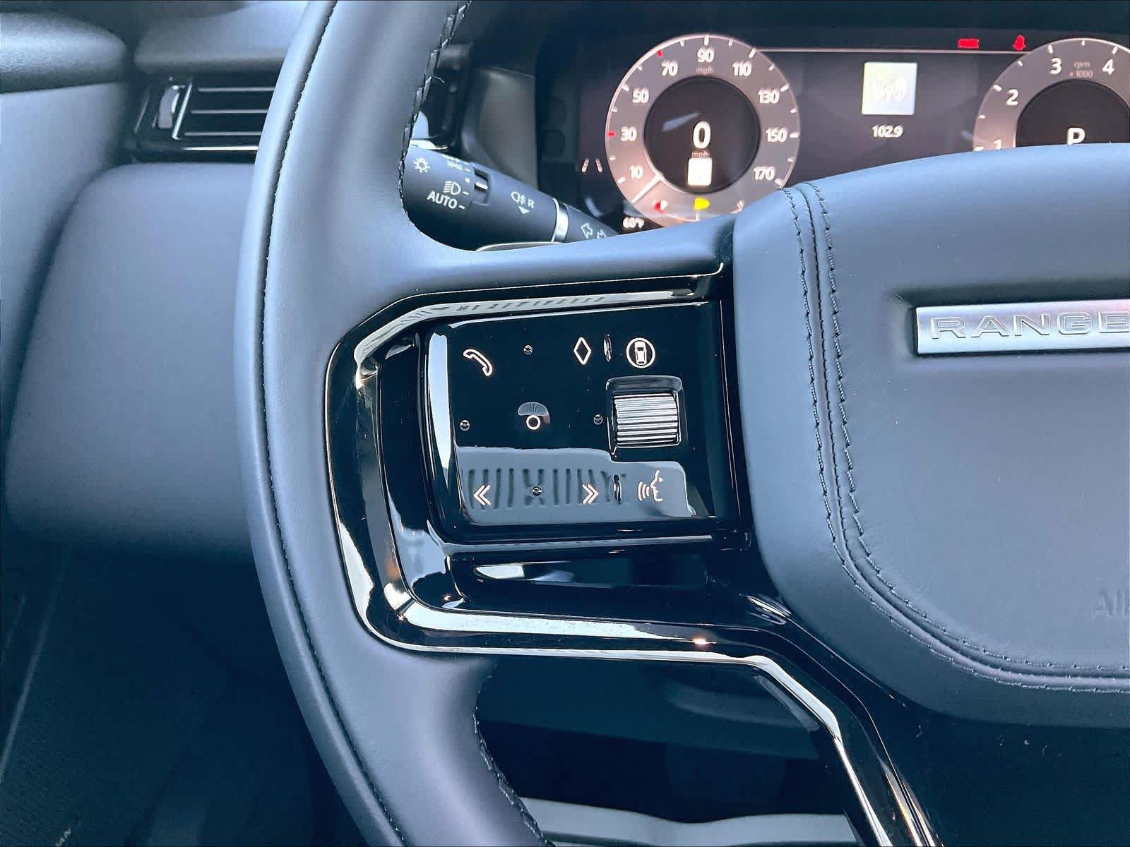 New 2026 Land Rover Range Rover Velar S AWD/4WD image 17