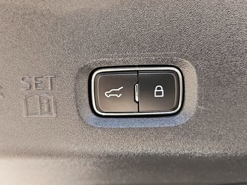 Used 2025 Ford Expedition Max Platinum AWD/4WD image 10