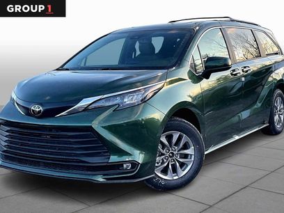 New 2026 Toyota Sienna XLE