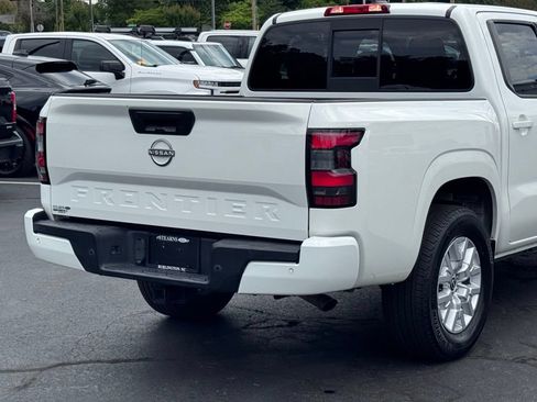 Used 2022 Nissan Frontier SV AWD/4WD image 37