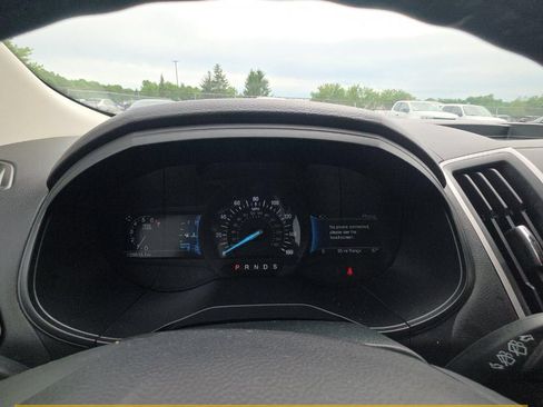 Used 2022 Ford Edge SEL w/ Convenience Package AWD/4WD image 6