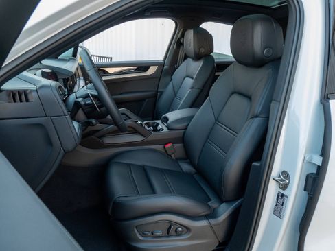 New 2026 Porsche Cayenne S AWD/4WD image 5