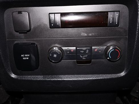 Used 2017 Lincoln Navigator L Select AWD/4WD image 16