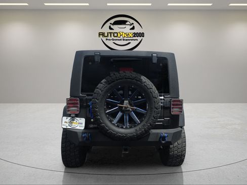 Used 2015 Jeep Wrangler Unlimited Sport w/ Quick Order Package 24S AWD/4WD image 6