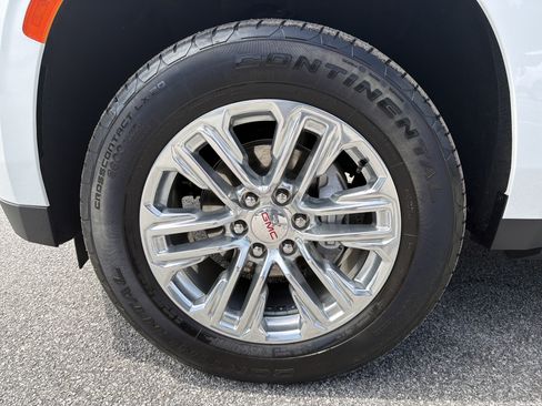 Used 2023 GMC Yukon SLT w/ SLT Luxury Package RWD image 12