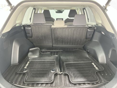 Used 2019 Toyota RAV4 XLE w/ Convenience Package image 24