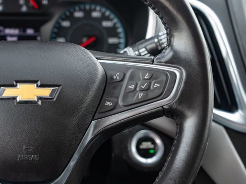 Used 2018 Chevrolet Equinox LT AWD/4WD image 17