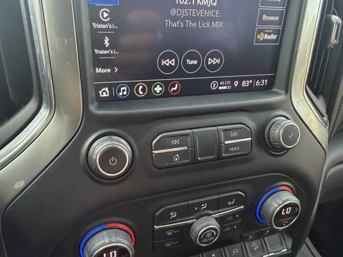Used 2021 Chevrolet Silverado 2500 LTZ w/ LTZ Convenience Package AWD/4WD image 27