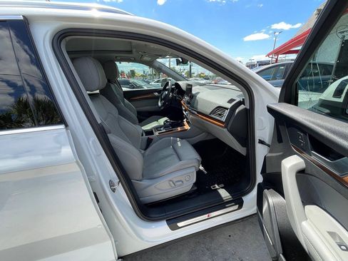 Used 2022 Audi Q5 2.0T Prestige AWD/4WD image 19