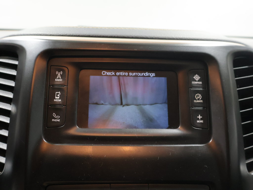 Used 2018 Jeep Cherokee Latitude w/ Cold Weather Group FWD image 25