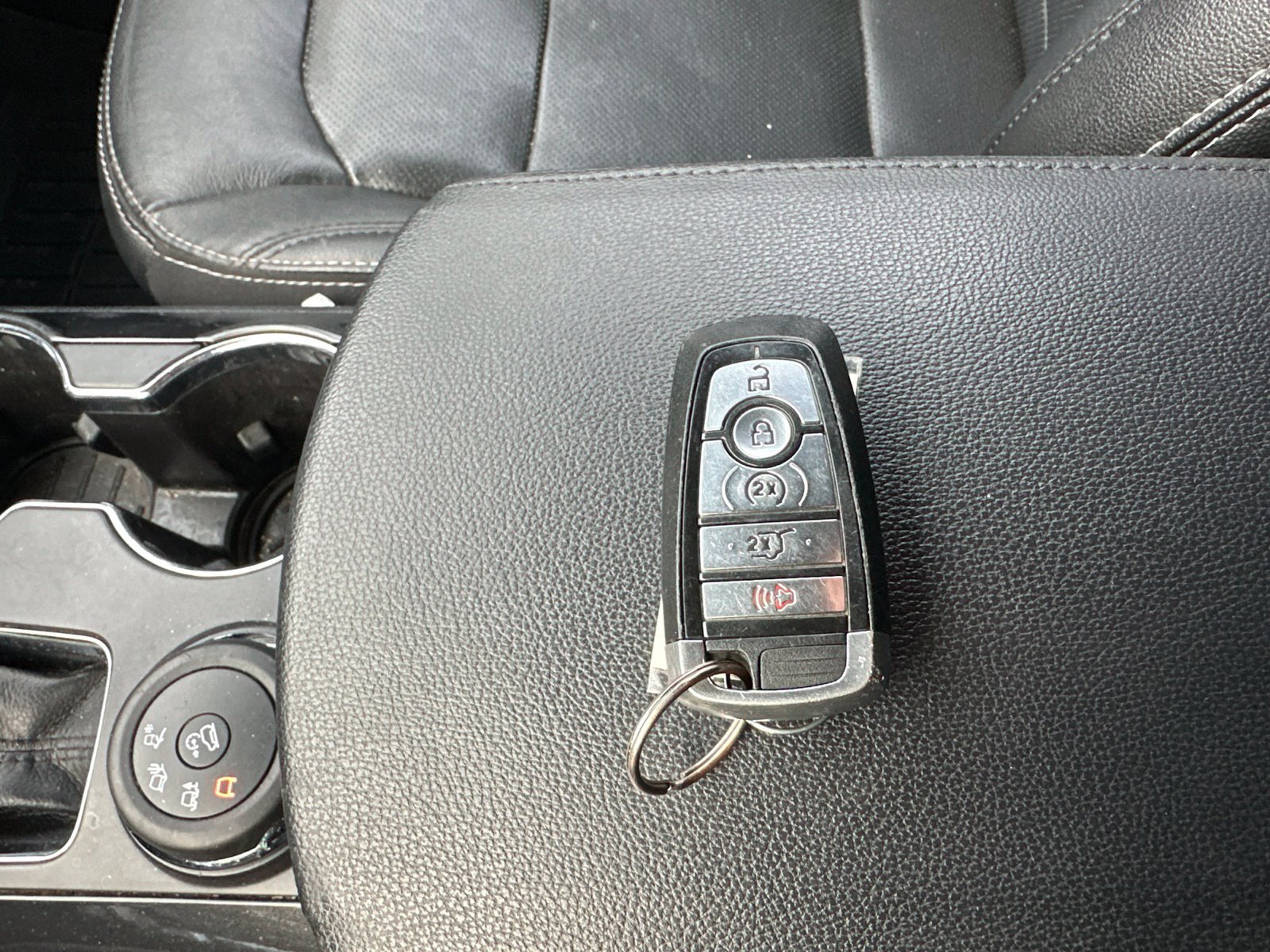 Used 2019 Ford Explorer Limited w/ Ford Safe & Smart Package AWD/4WD image 7