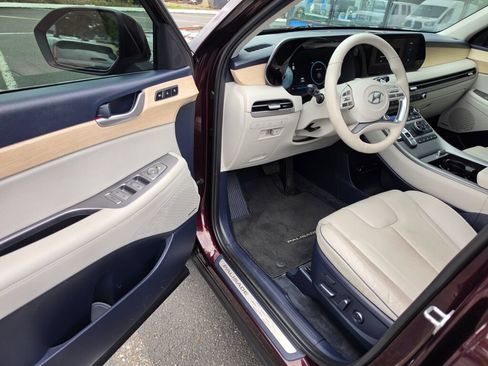 Used 2023 Hyundai Palisade Limited AWD/4WD image 21