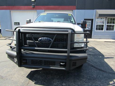 Used 2014 Ford F250 XL w/ Power Equipment Group image 2