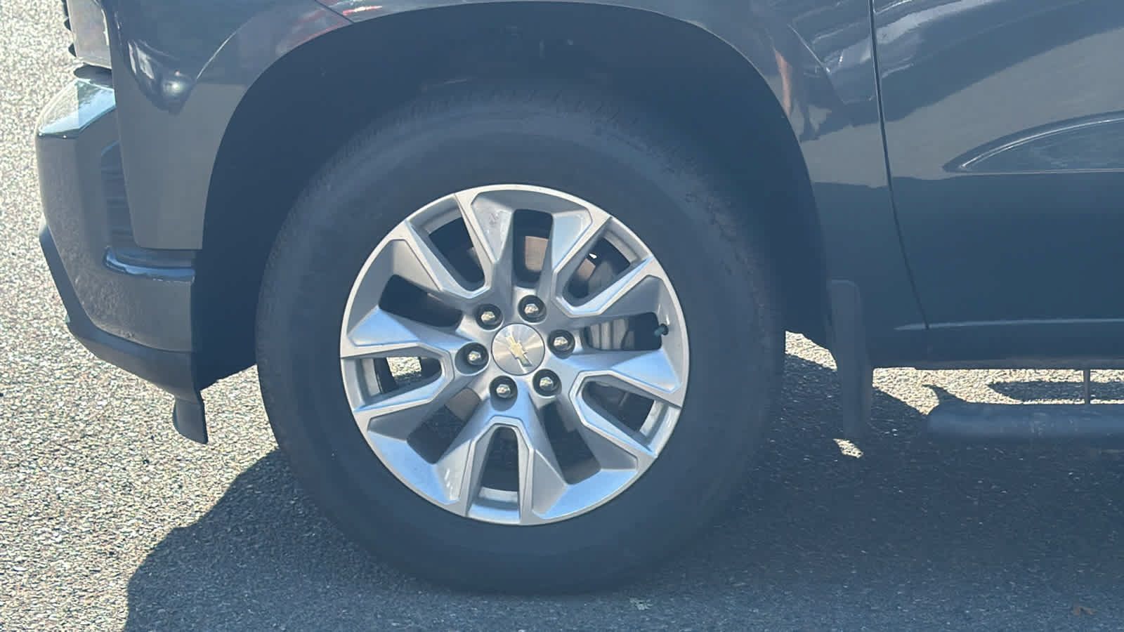 Used 2021 Chevrolet Silverado 1500 Custom RWD image 9