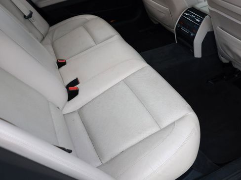 Used 2014 BMW 750Li image 14