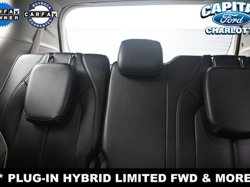Used 2023 Chrysler Pacifica Limited FWD image 12