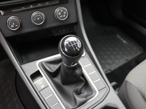 Used 2021 Volkswagen Jetta S w/ Driver Assistance Package image 24