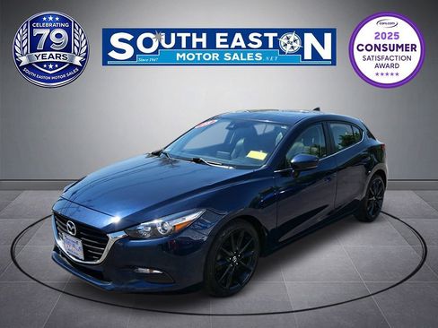 Used 2018 MAZDA MAZDA3 Touring FWD image 1
