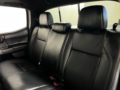 Used 2023 Toyota Tacoma Limited AWD/4WD image 25