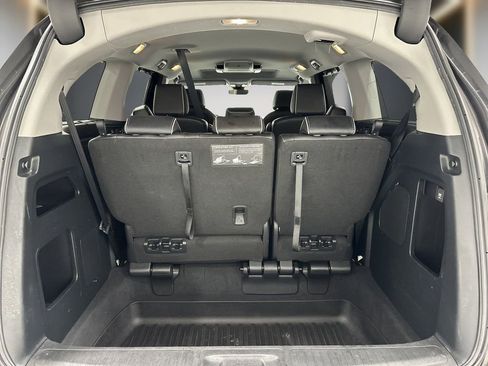 Used 2023 Honda Odyssey Elite image 13