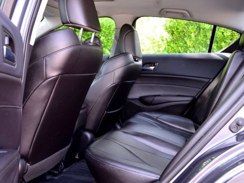 Used 2019 Acura ILX FWD image 12