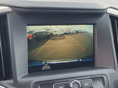 Used 2019 GMC Terrain SLE w/ Driver Convenience Package image 10