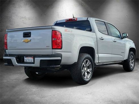 Used 2015 Chevrolet Colorado Z71 image 3