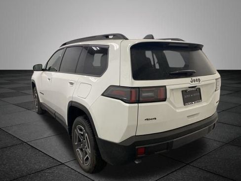 New 2026 Jeep Cherokee Laredo image 4