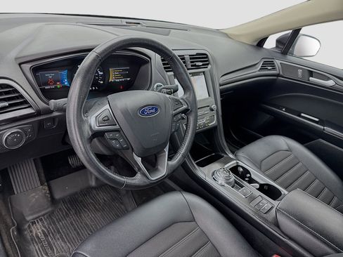 Used 2018 Ford Fusion SE w/ Equipment Group 601A image 7