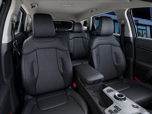 New 2026 Kia Sportage EX image 15