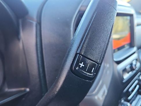 Used 2019 Chevrolet Silverado 1500 Custom Trail Boss image 16