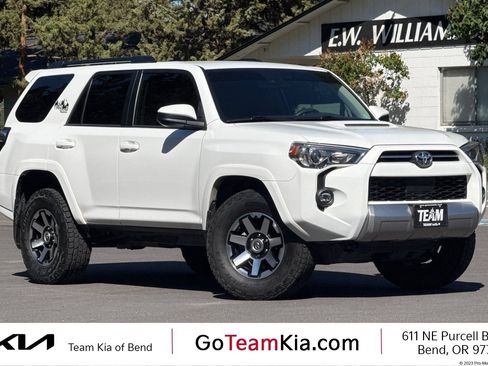 Used 2023 Toyota 4Runner TRD Off-Road AWD/4WD image 1
