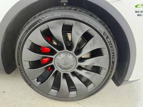 Used 2023 Tesla Model Y Performance AWD/4WD image 75