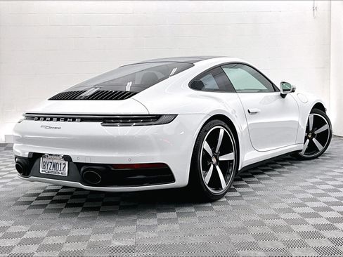 Used 2022 Porsche 911 Carrera RWD image 11