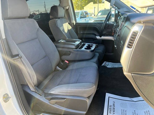 Used 2018 Chevrolet Silverado 2500 LT w/ LT Fleet Convenience Package AWD/4WD image 17