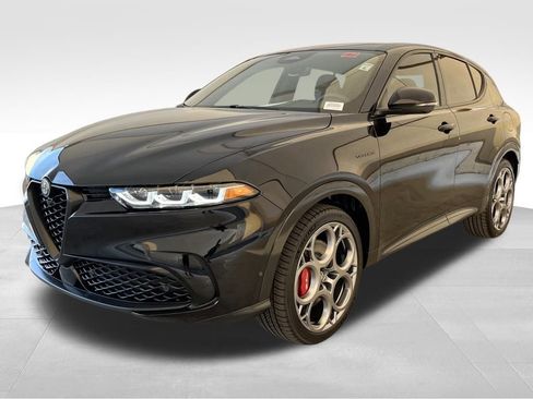 New 2024 Alfa Romeo Tonale Veloce image 13