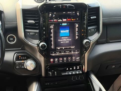 Used 2019 RAM 1500 Laramie AWD/4WD image 11